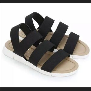 Kenneth Cole REACTION Women's Sporty Sandal Flat